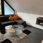 Elegantes